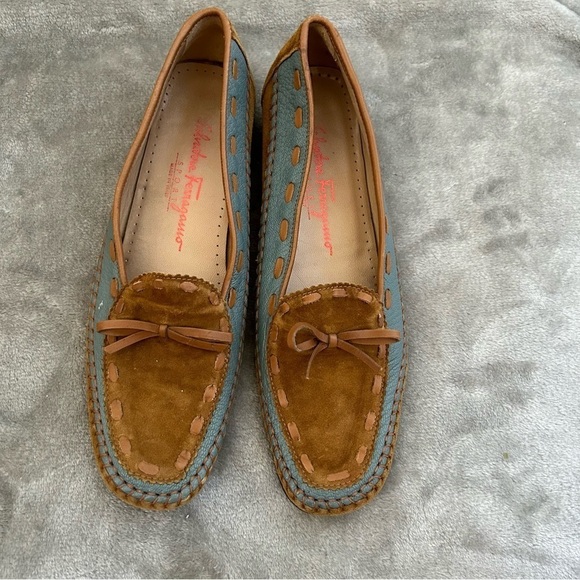 Salvatore Ferragamo Shoes - Salvatore Ferragamo Women’s Loafers 9.5 Light Brown Light Blue Woven Bow Casual